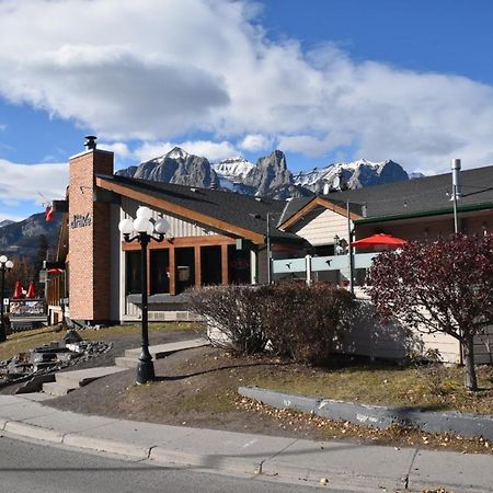 The Drake Inn Canmore Eksteriør bilde