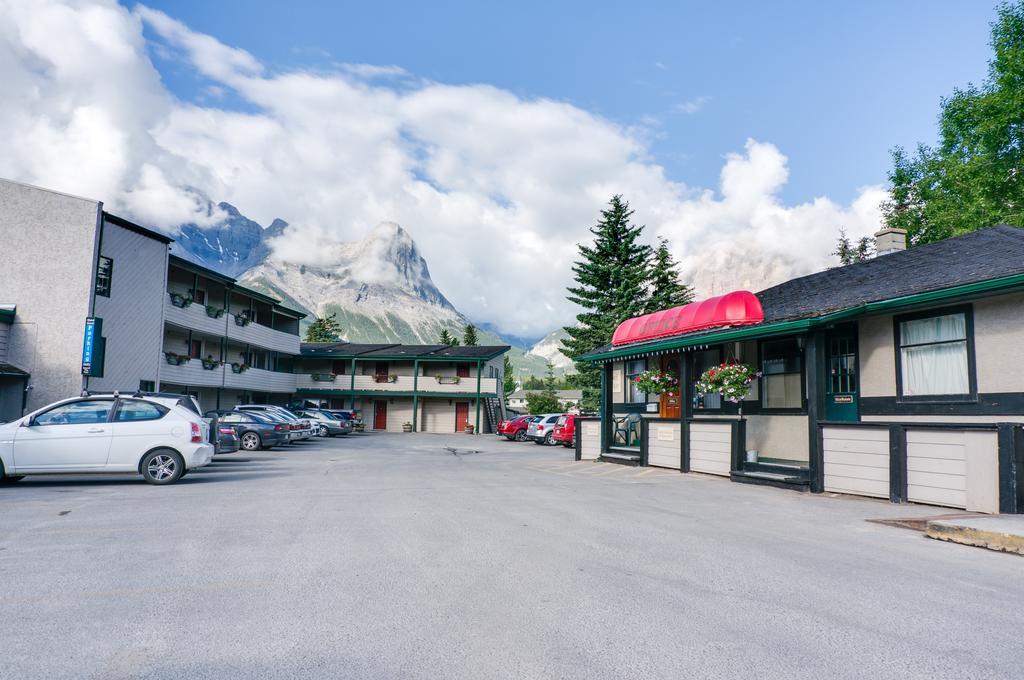 The Drake Inn Canmore Eksteriør bilde