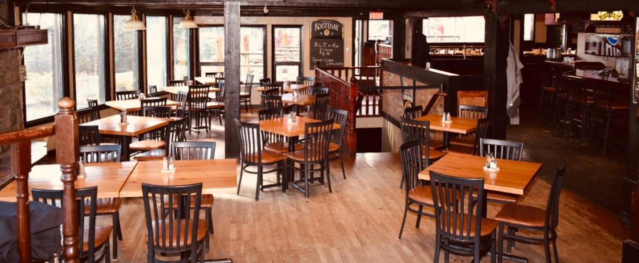 The Drake Inn Canmore Eksteriør bilde