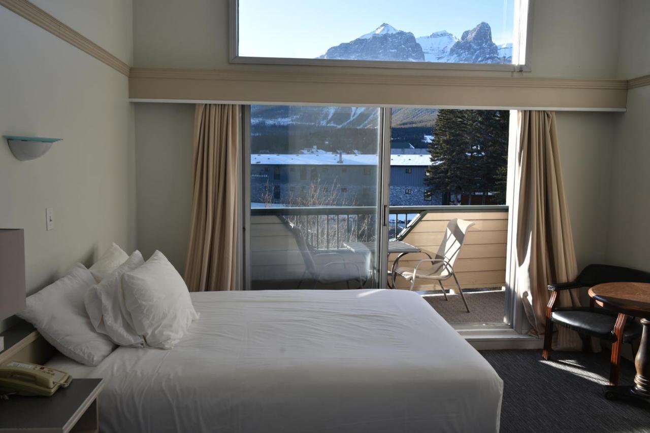 The Drake Inn Canmore Eksteriør bilde