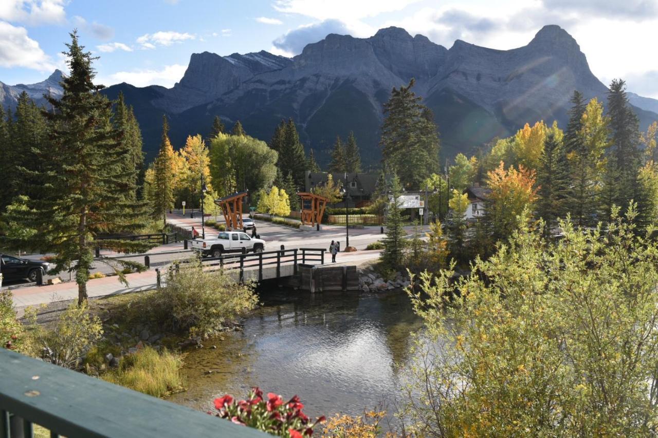 The Drake Inn Canmore Eksteriør bilde