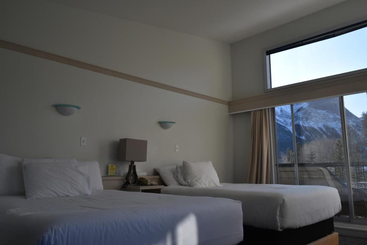 The Drake Inn Canmore Eksteriør bilde