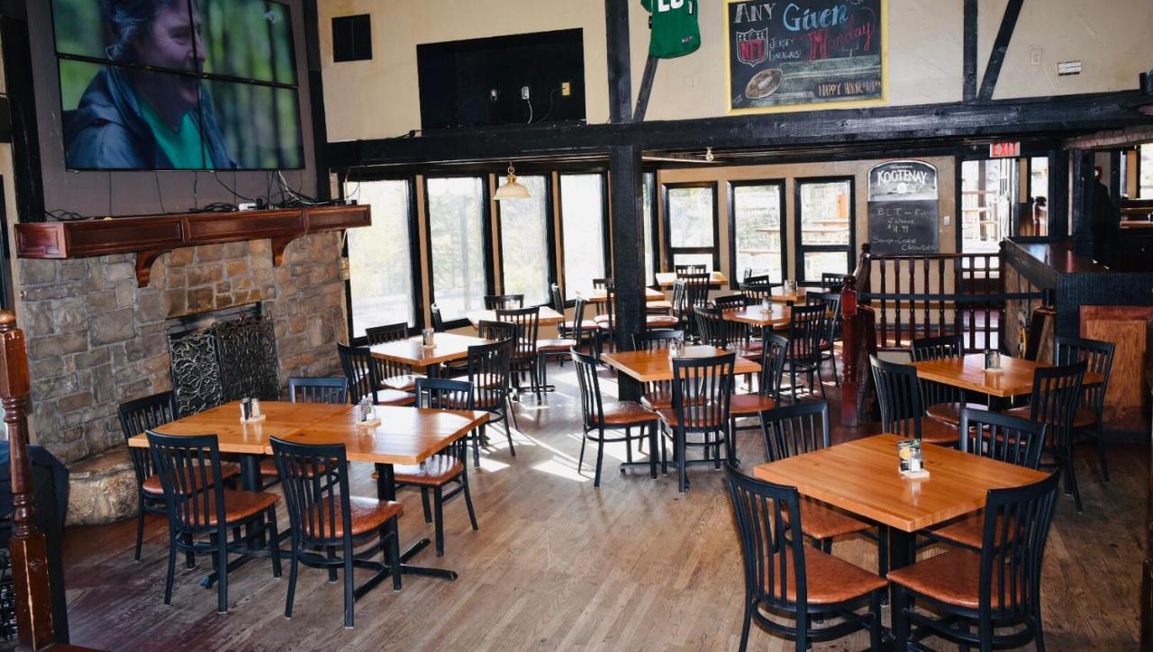 The Drake Inn Canmore Eksteriør bilde